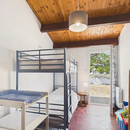 550m De La Plage, Maison Pour 4 Adultes 2 Enfants
